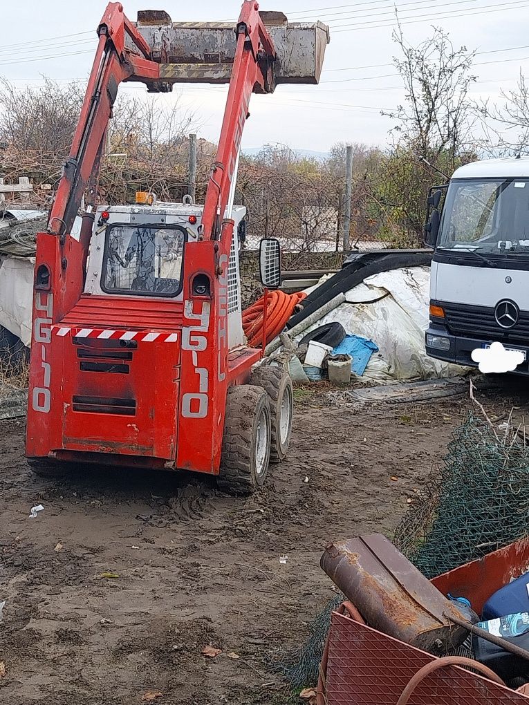 Услуги с бобкат .багер и самосвал