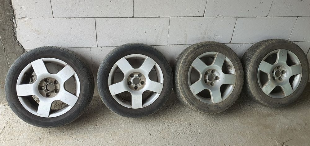 Vând set roți aliaj originale r16