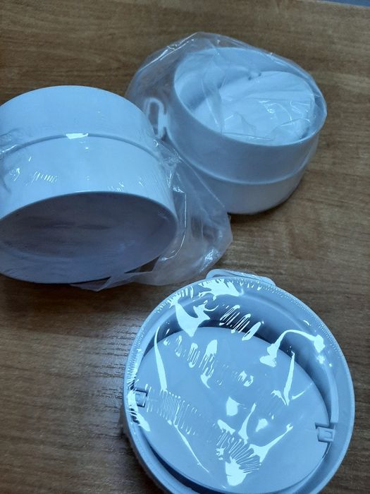 Соеденитель с обратным клапаном.