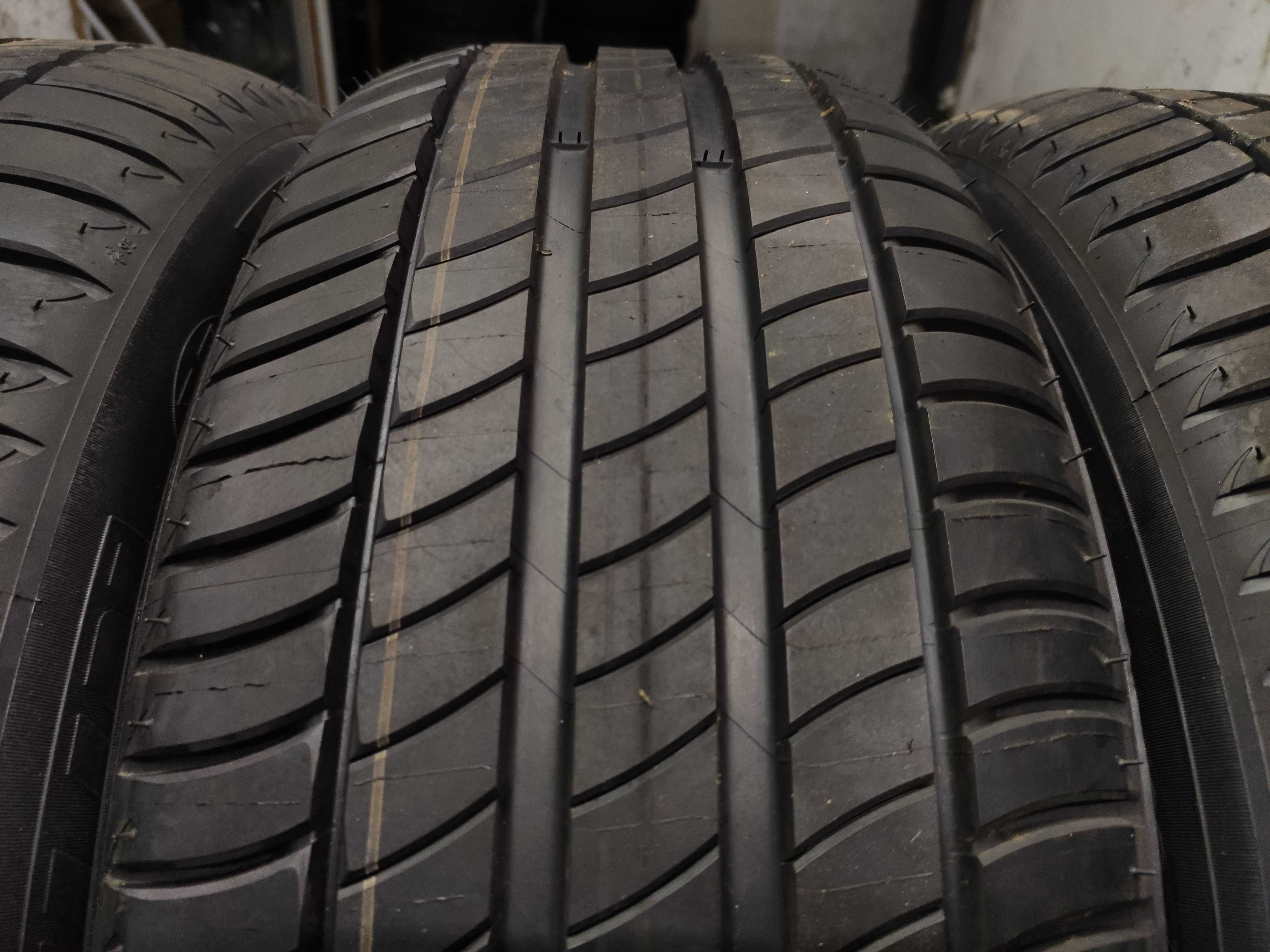 Нови Демо Летни гуми 215 55 17 - Michelin