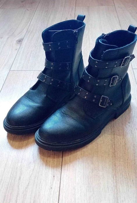 Ghete negre piele naturala, blanita interioara 38/39