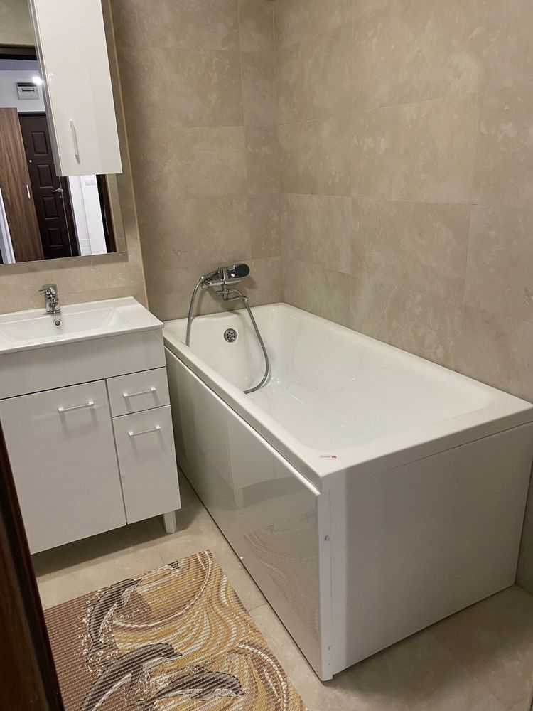 Aprtament cu patru camere de inchiriat zona centrala