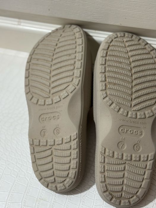 Slapi Crocs femei