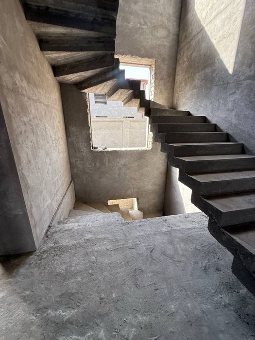 Дурмень Продается  Коттедж (Коробка)