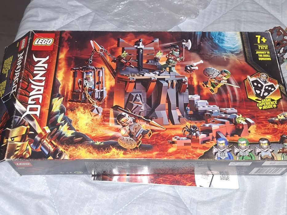 Vând setul lego ninjago 71717 în stare bună