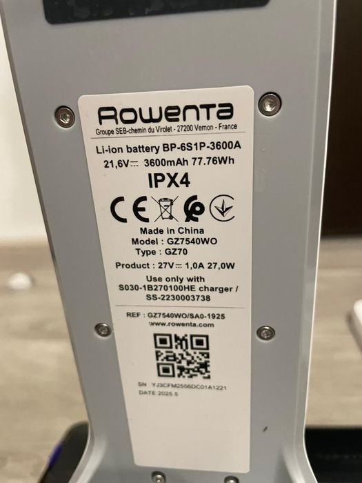 Aspirator vertical fara fir cu spalare Rowenta X-Clean 10 GZ7540WO