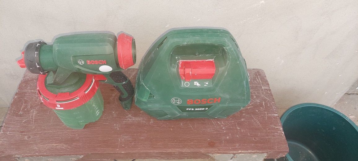 Pistol vopsi sau zugravit