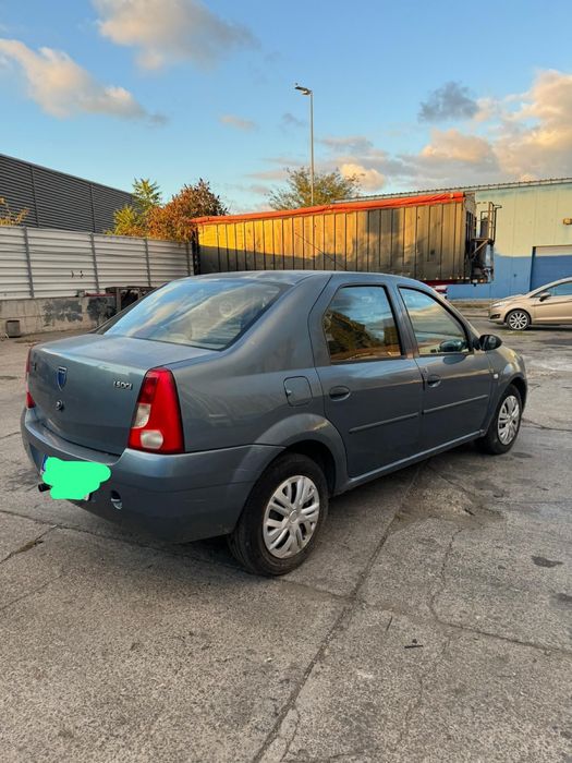 Dacia Logan.