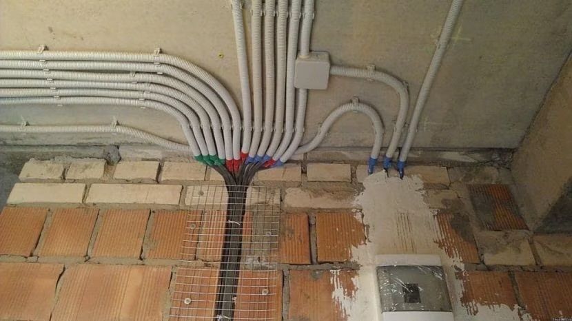 Elektrik 24/7 Va Elektromontaj xizmati,hamma turdigi