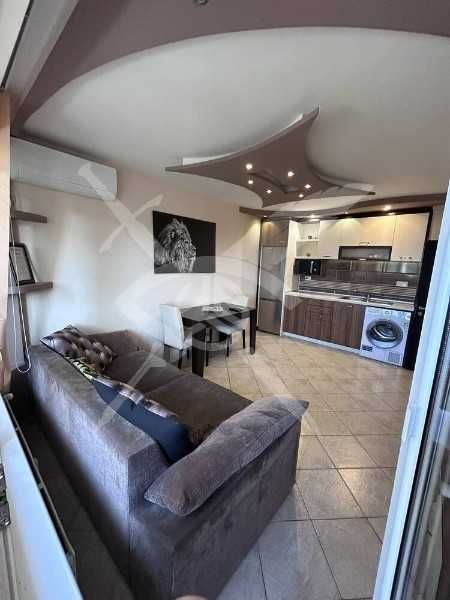 Продава се Двустаен апартамент в Бургас, Изгрев - 42 кв.м за 1724 €/кв.м - Снимка #1