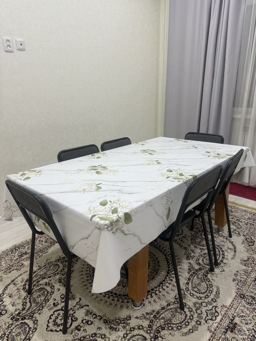 Продам стол со стульями