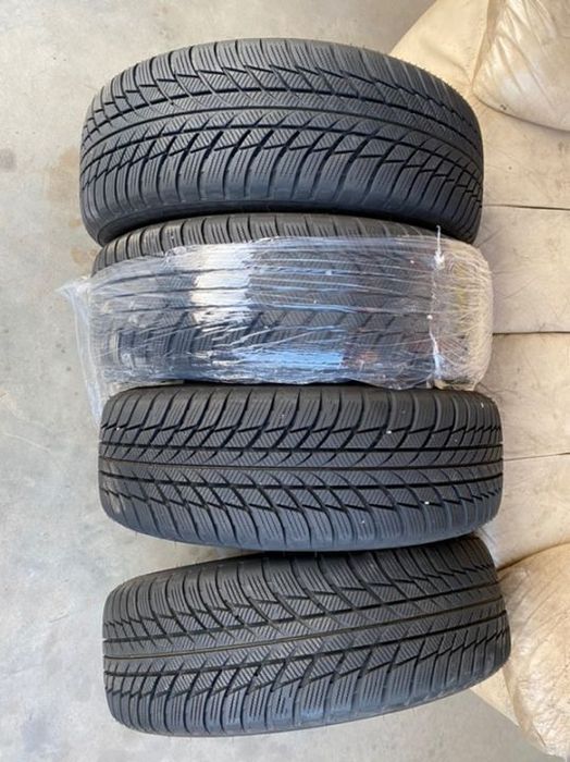 vand jante originale bmw X1-F48 pe 17” cu anvelope de iarnă