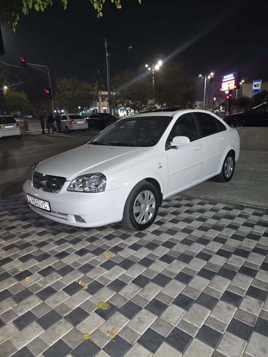 Laseti 3-pazitsa sotiladi