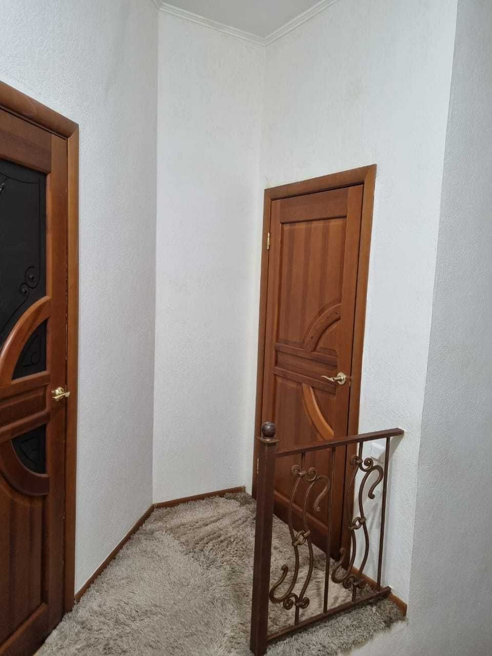 Продается 2х этажный коттедж в районе Зиг Заг
