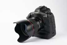 Canon 1 DX + Canon EF 35 mm 1.4 L (doar 27.000  declansari) Impecabil