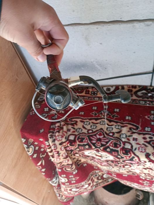 Vând tot ce se vede