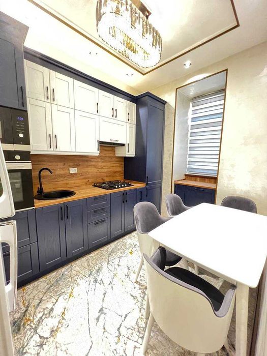 ЖК «Parisien»
4/7-8/8 (дуплекс)
Площадь: 140 м²