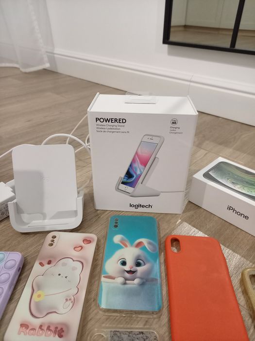 Huse iPhone X, încarcatoare, casti, folie, cutie