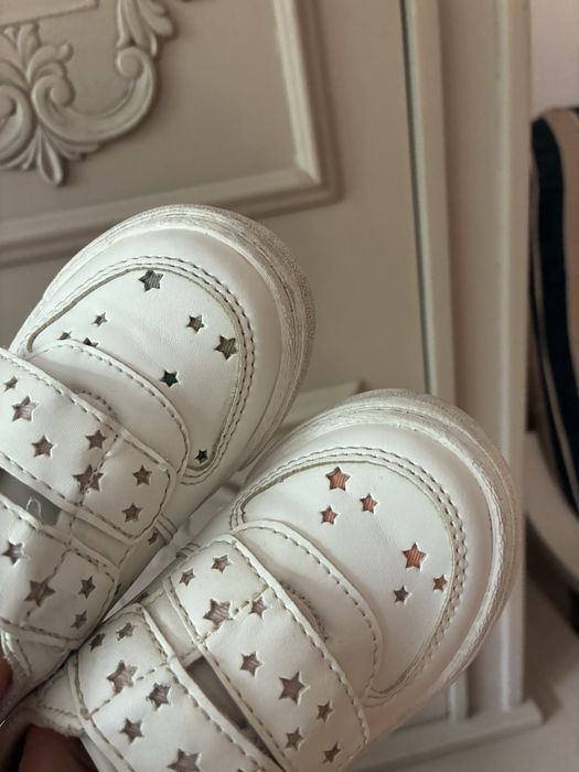 Adidași Zara mărimea 21