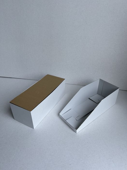 Vand cutii de carton de orice dimensiune