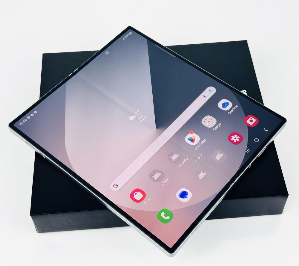 Samsung Galaxy Z Fold 6 5G 512GB 12RAM Silver Отличен! Гаранция!