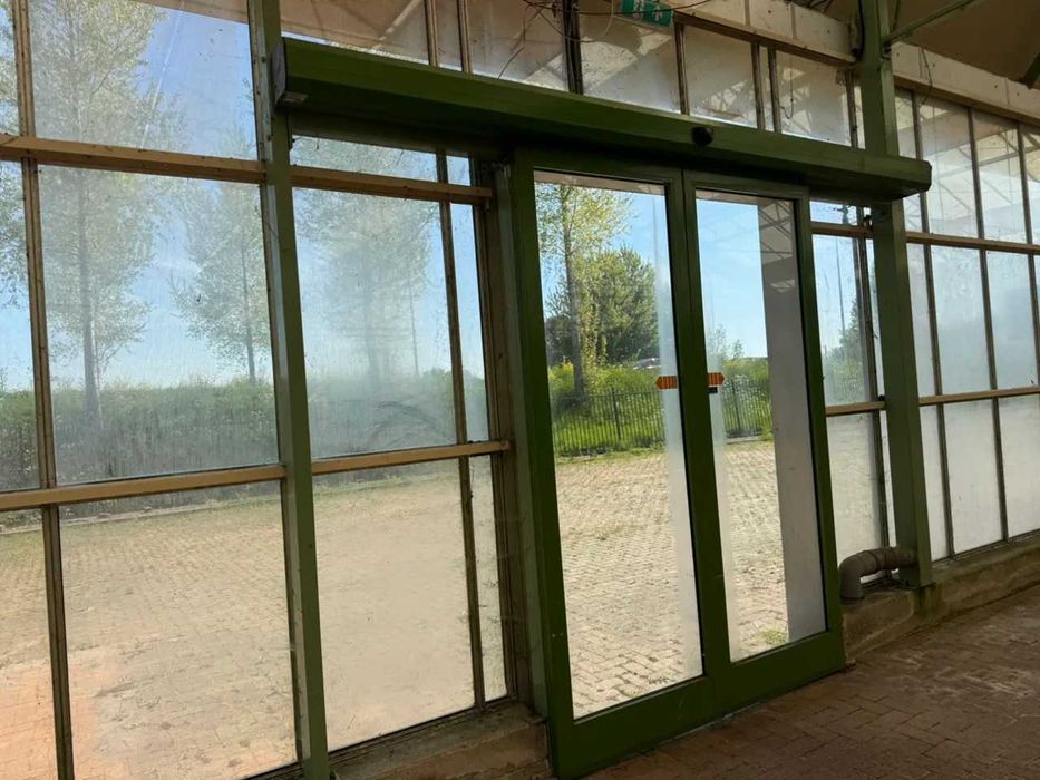 Автоматична плъзгаща външна врата търговско помещение