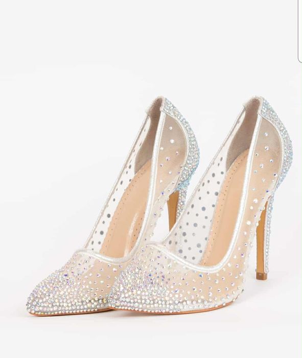 Стилни дамски обувки STILETTO