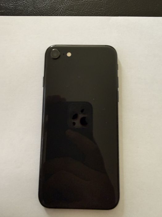 Iphone SE2020 64ГБ