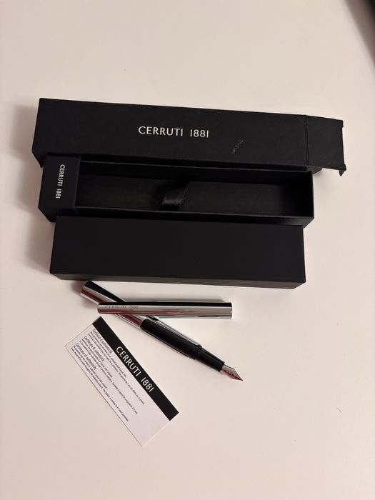 Stilou Cerruti 1881 cu cartus cerneala ij cutie originala