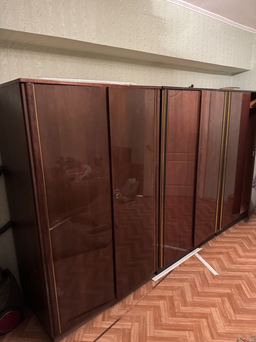 Мебель, шкафы из дерева