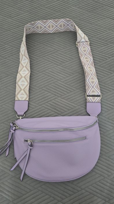 Geantă damă mov nouă