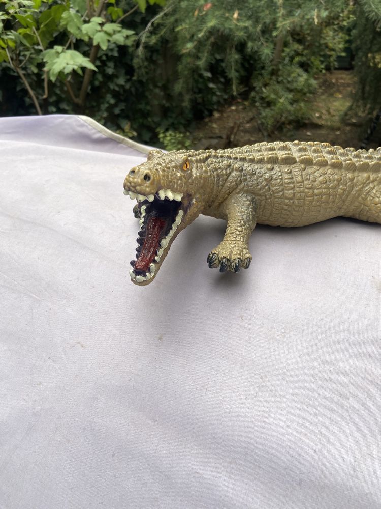 Figurina crocodil 50 cm