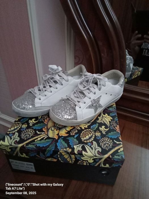 Идеал холатдеги golden goose krossovkasi