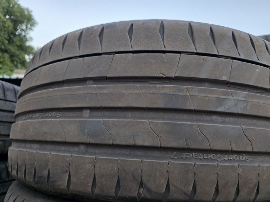2бр Летни гуми 235 35 20 - Continental, - DOT 2024