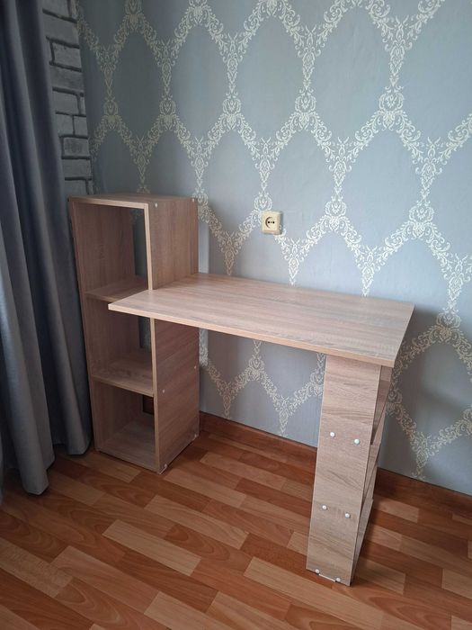 Стол компьютерный