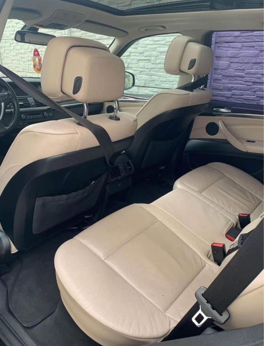 Vând BMW x5 an 2010