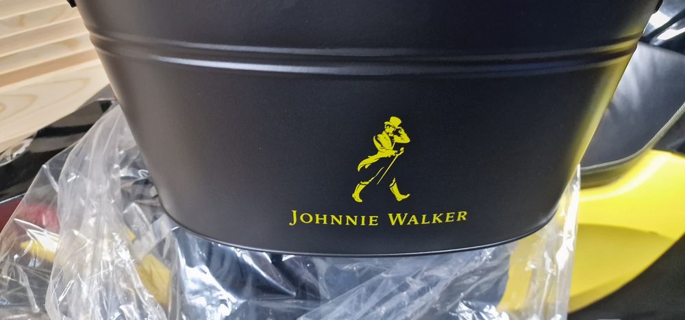Frapiera metal ovala Johnnie Walker