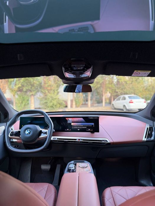 В продаже ! BMW IX xDrive40