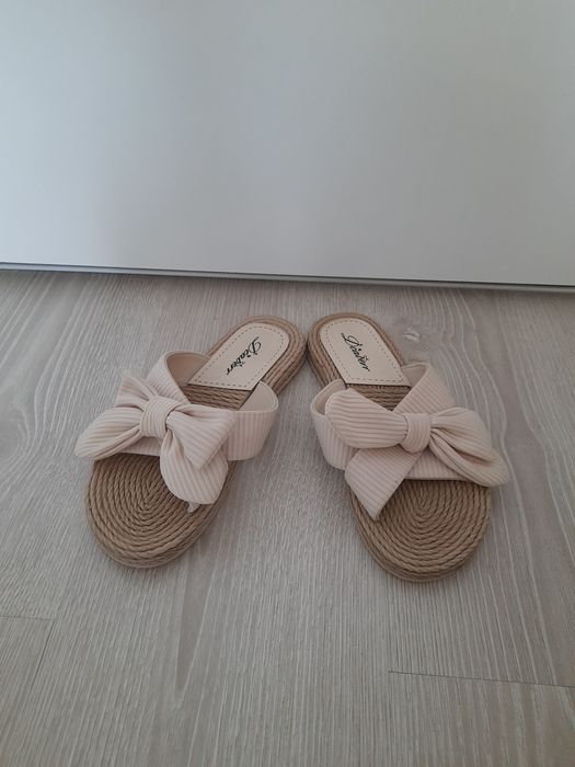 Transport gratuit! Slapi Diaberr marimea 36, sandale Aldo