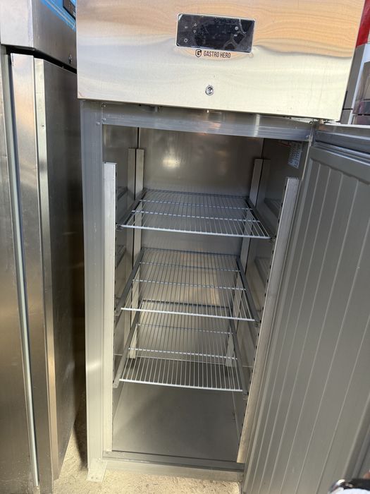 Професионален хладилник фризер