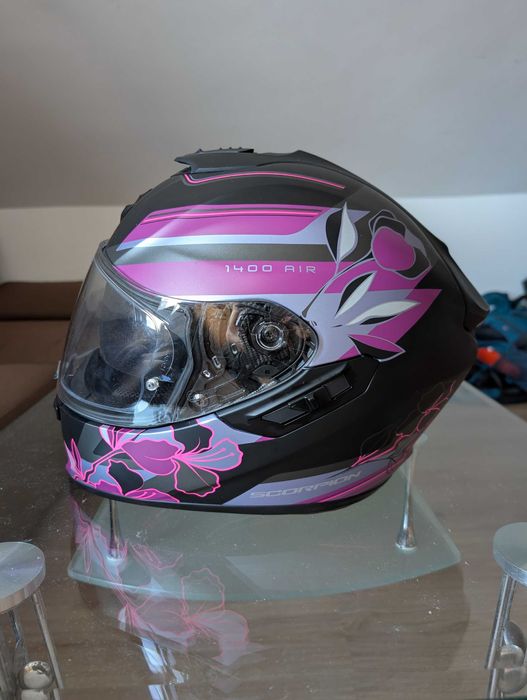 Продавам Каска Scorpion EXO-1400 AIR GAIA Matt Black Pink – Като Нова!