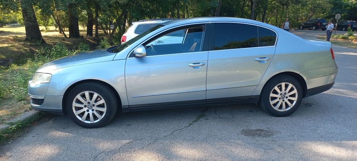 VW Passat 2.0 TDI  140 к.с.