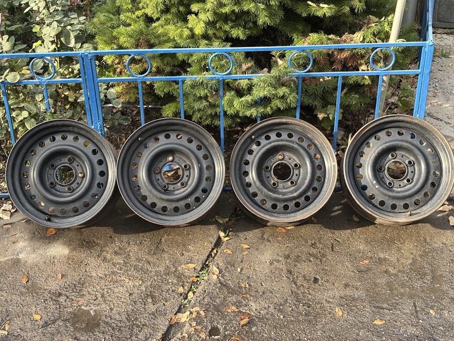 Продам Штампованные Диски BMW