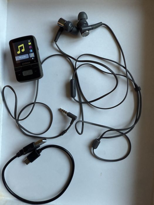 Продам Mp3 плеер с науштник Sony mdr-xb55ap