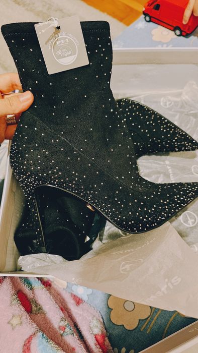 Botine cu sclipici mulate marimea 35