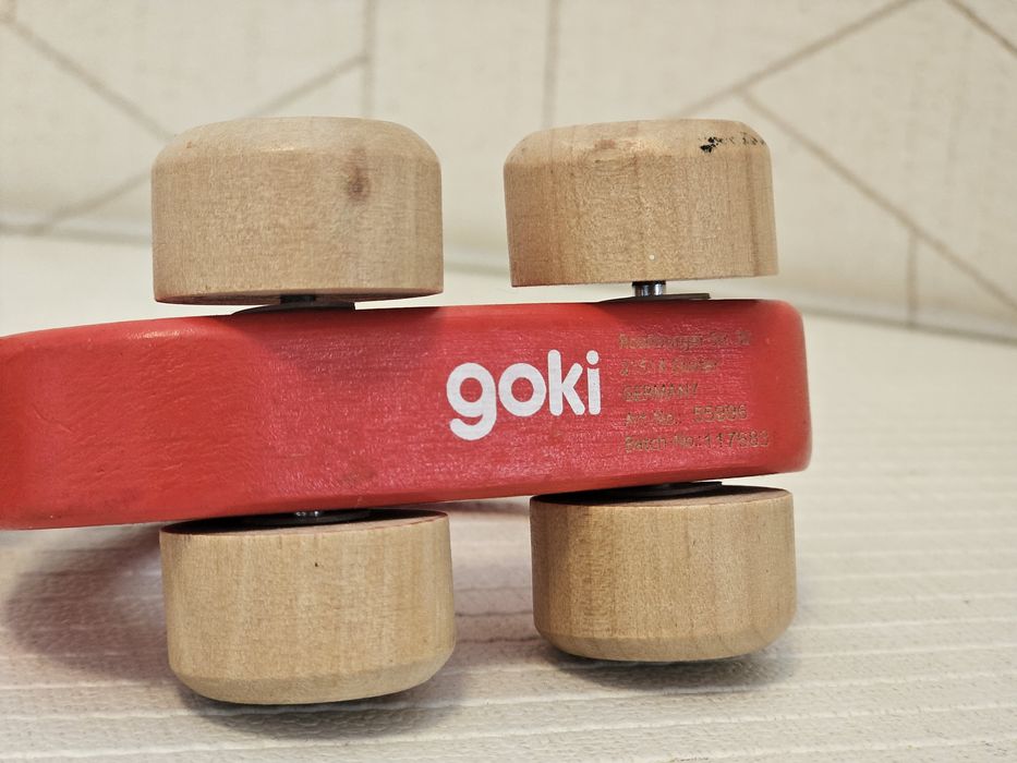 Две дървени колички за бутане (Little Dutch + Goki)