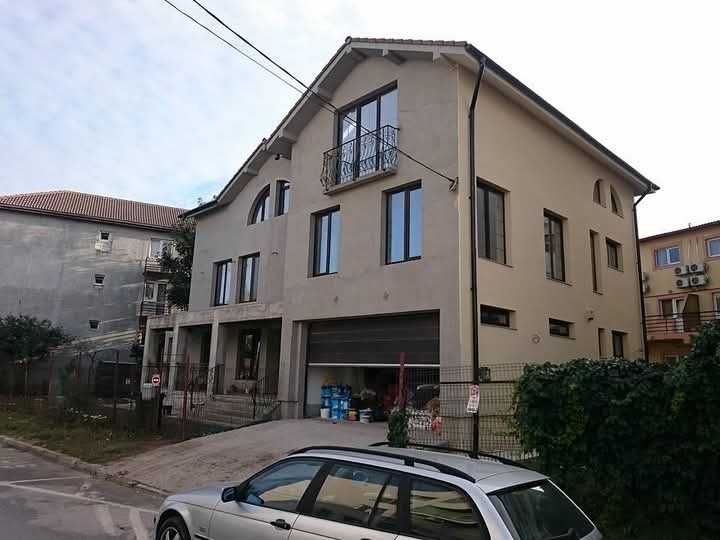 Amenajări interioare exterioare