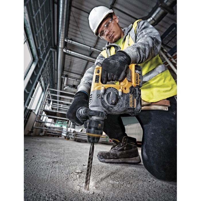 Акумулаторен Перфоратор DeWALT DCH273NT SDS-PLUS 18V Brushless
