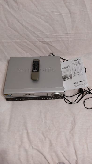 Видеомагнитофон Panasonic