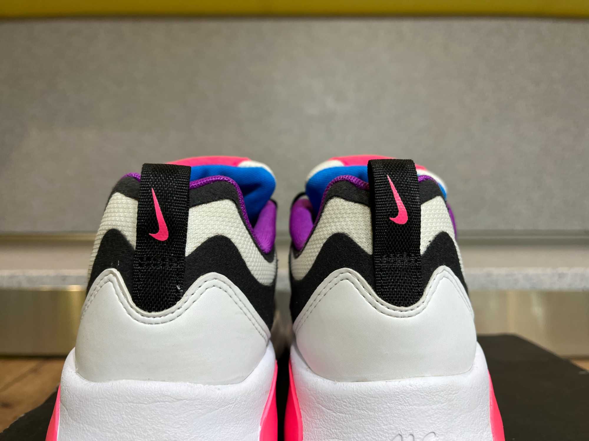 ОРИГИНАЛНИ *** Nike Air Max 200 White Hyper Pink Black